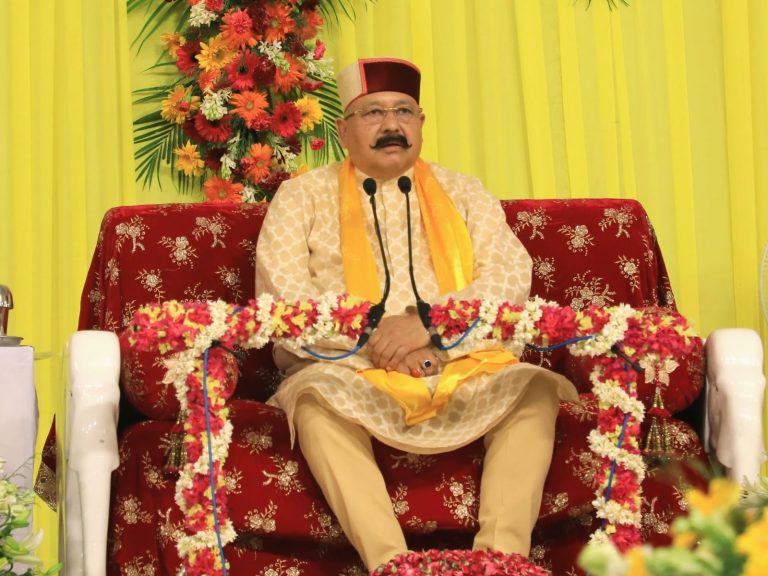 सतपाल महाराज की अचानक बिगड़ी तबीयत, एम्स ऋषिकेश में हुई भर्ती