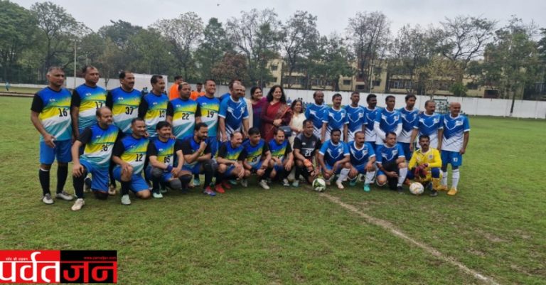 खेलो मास्टर्स नेशनल गेम्स 2026: उत्तराखंड 40+ फुटबॉल टीम बनी चैंपियन, 50+ टीम उपविजेता