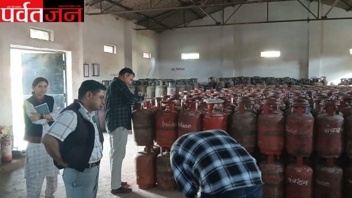 Dehradun LPG Black Marketing