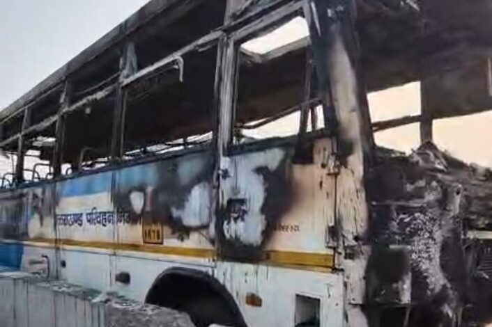 देहरादून-हरिद्वार हाईवे पर भीषण सड़क हादसा, 5 वाहन आपस में भिड़े; 2 की मौत, 9 घायल