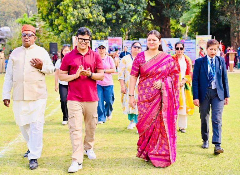 सीआईएमएस एवं यूआईएचएमटी ग्रुप ऑफ कॉलेज: चार दिवसीय खेलकूद प्रतियोगिता का भव्य समापन
