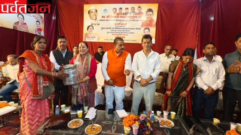 आंचल दुग्ध उत्पादक सहकारी संघ लिमिटेड ने उत्कृष्ट कार्य करने वाले दुग्ध उत्पादकों को किया सम्मानित