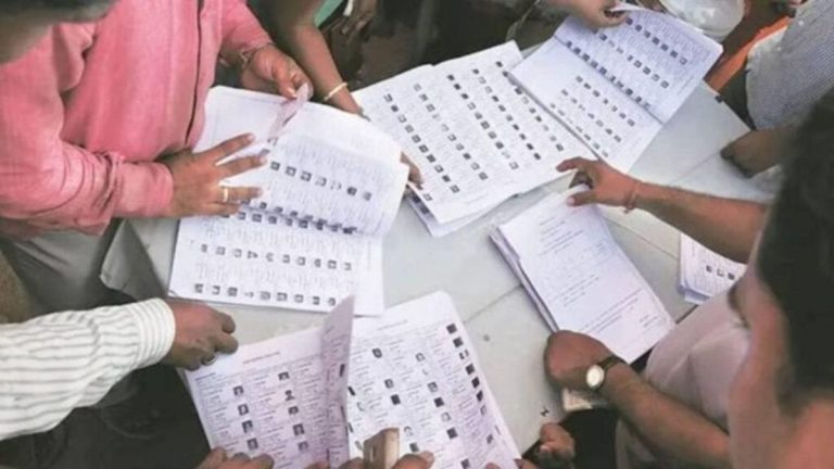 बड़ी खबर: अपना वोट बचाना है तो तैयार रखें ये 12 दस्तावेज, चुनाव आयोग ने जारी की लिस्ट