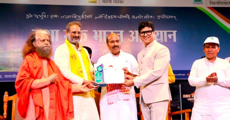 वीडियो: सजग इंडिया के अध्यक्ष ललित जोशी को मिला भारत सरकार का ‘नशा मुक्त मित्र अवार्ड 2026’। 15 वर्षों की मुहिम को राष्ट्रीय सम्मान