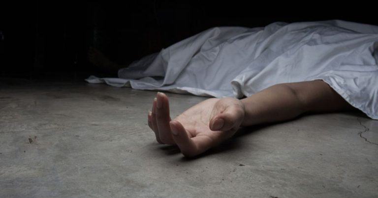 ब्रेकिंग: नैनी झील में मिला अज्ञात युवक का शव। इलाके में मची सनसनी