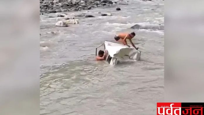 Chamoli Road Accident,