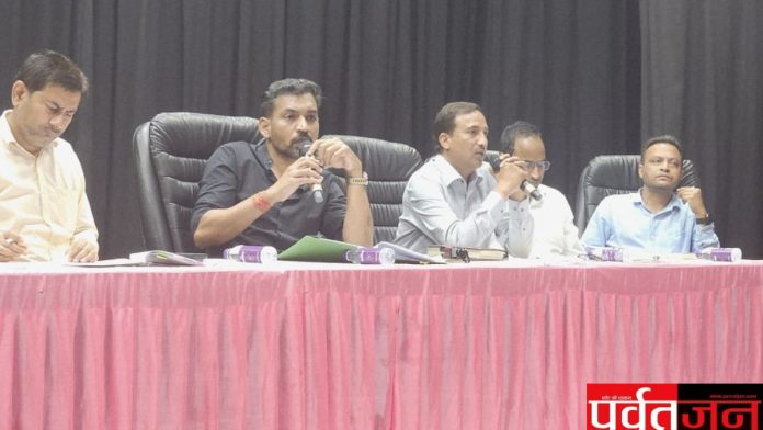 UKSSSC Exam 2026, UKSSSC Recruitment Exam, UKSSSC Graduation Level Exam 2026, Dehradun UKSSSC Exam, UKSSSC Admit Card, UKSSSC Latest News,
