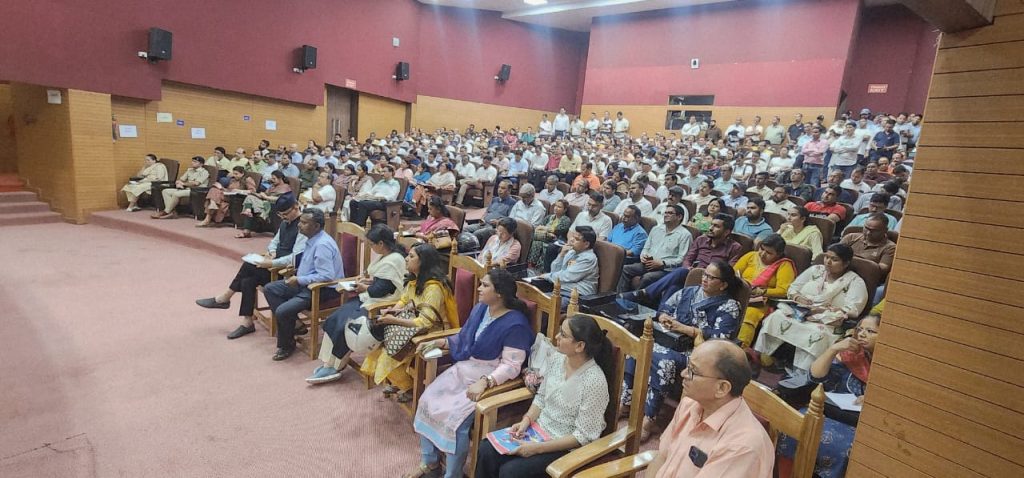 UKSSSC Exam 2026, UKSSSC Recruitment Exam, UKSSSC Graduation Level Exam 2026, Dehradun UKSSSC Exam, UKSSSC Admit Card, UKSSSC Latest News,