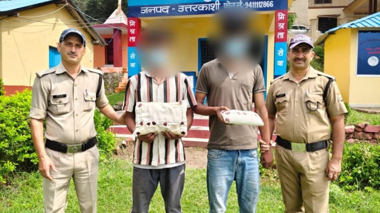 क्राइम :  दो लाख से अधिक कीमत की स्मैक के साथ दो तस्कर गिरफ्तार