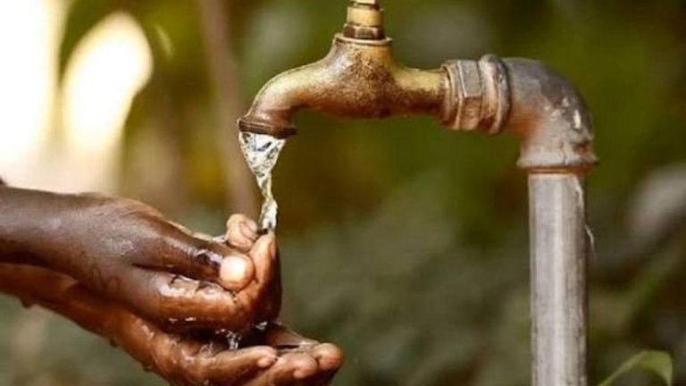 बड़ी खबर : हर घर नल-जल का सपना अधूरा, दूर से पानी ढोने को मजबूर ग्रामीण