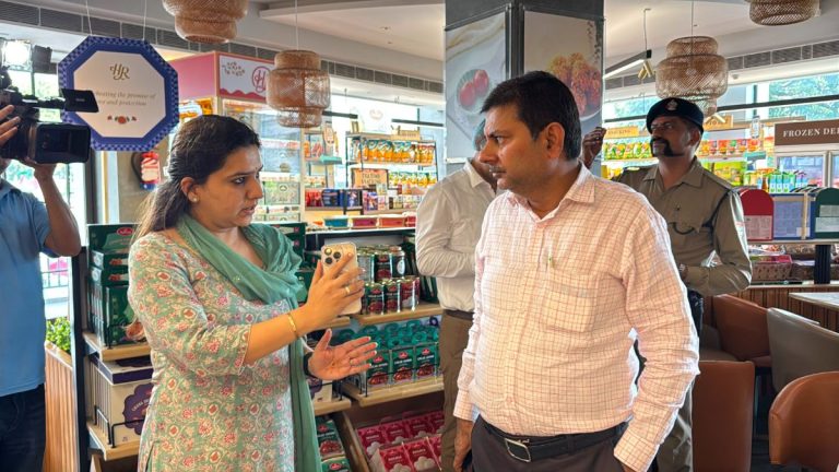 एक्शन : त्यौहारो से पहले मिलावटी खाद्य पदार्थों पर प्रशासन सख्त , कई जगह छापेमारी