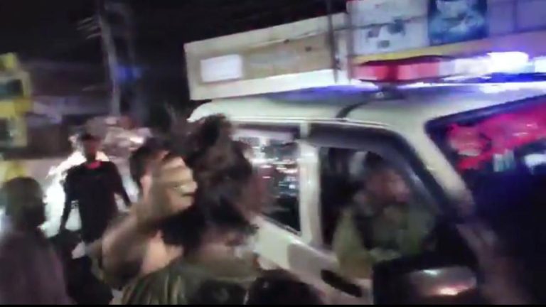 शर्मनाक : नाबालिग बच्चे से कुकर्म की कोशिश का आरोप । स्थानीय लोगों ने आरोपी को पकड़ा ,पुलिस को सौंपा