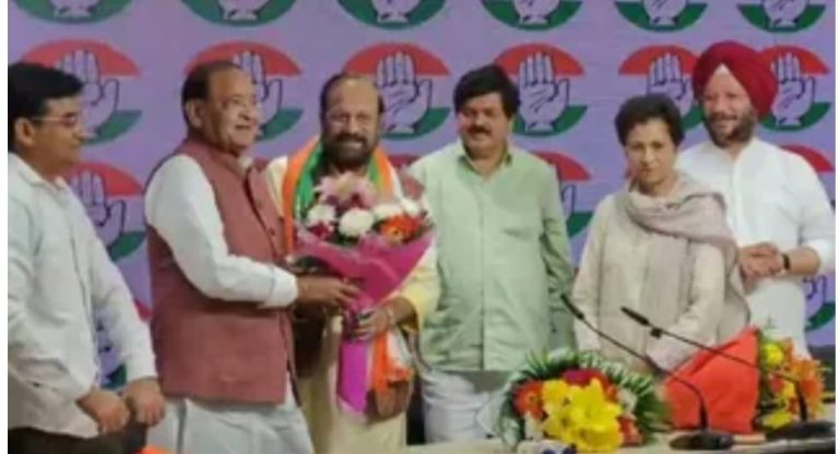 ब्रेकिंग : जुबिन नौटियाल के पिता रामशरण नौटियाल ने थामा कांग्रेस का हाथ, चुनाव से पहले BJP को झटका