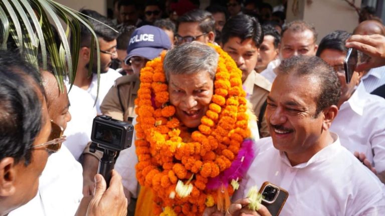 शैलजा की आपत्ति के बावजूद हरदा की समानांतर मुहिम जारी। साथ में जुटे दिग्गजों ने दी कांग्रेस के अनुशासन को चुनौती
